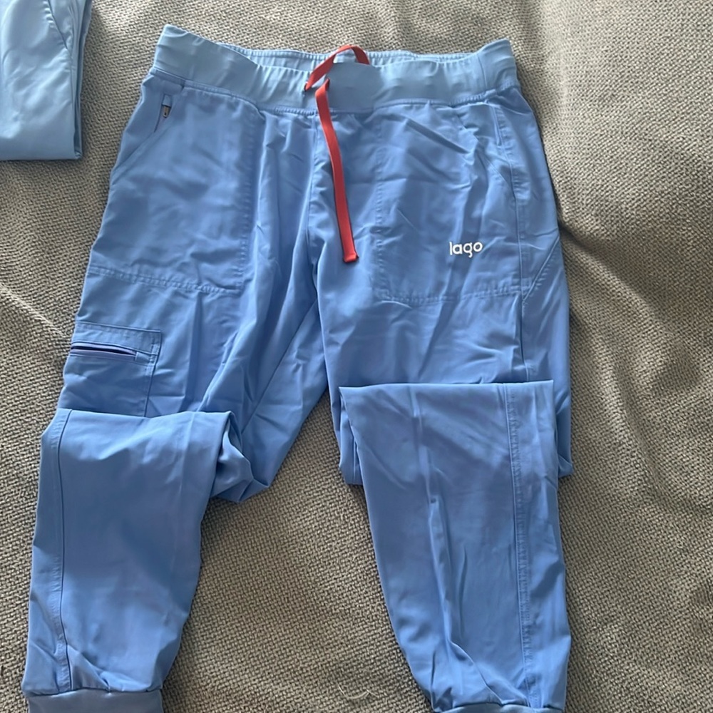 scrub pants!